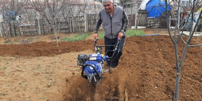 Havaların ısınmasıyla bahçeler hareketlenmeye başladı