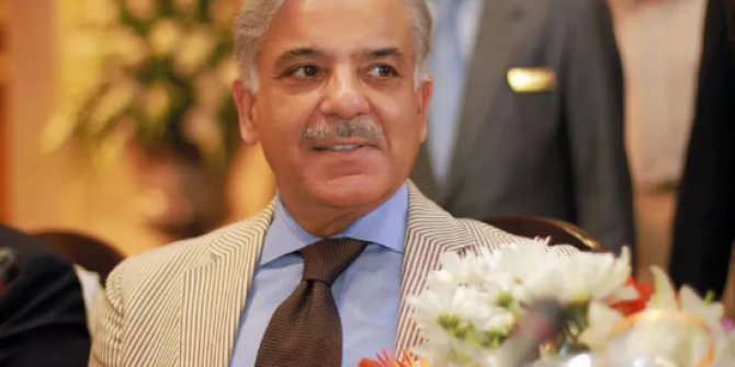 Pakistan'ın yeni başbakanı belli oldu