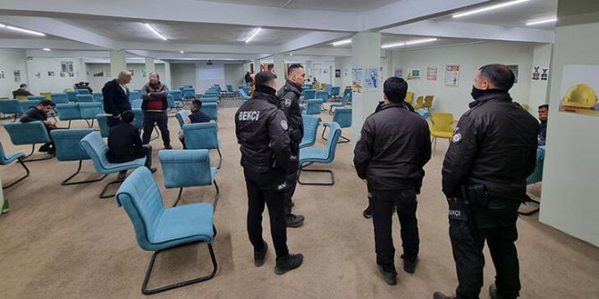 Sendika binasına kumar baskını: 3 gözaltı, 94 bin 500 lira para cezası
