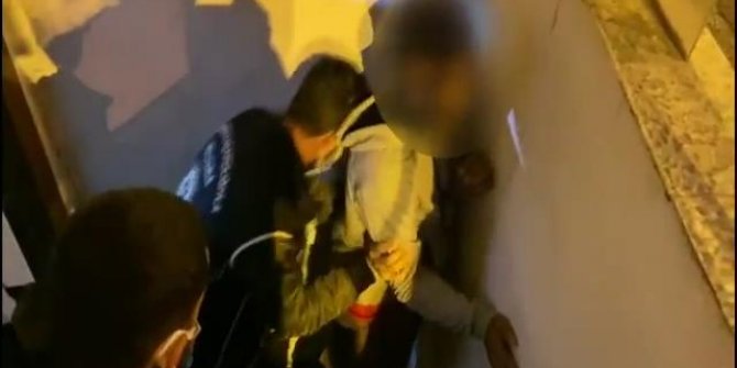 Kadınların gizlice videolarını çekip paylaşan 2 kişi gözaltına alındı