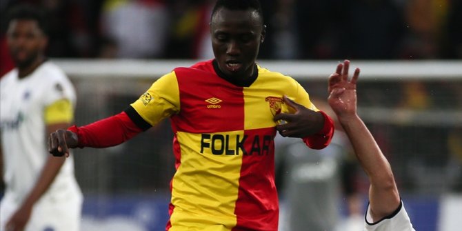 Göztepeli futbolcu Obinna takımdan ayrıldı