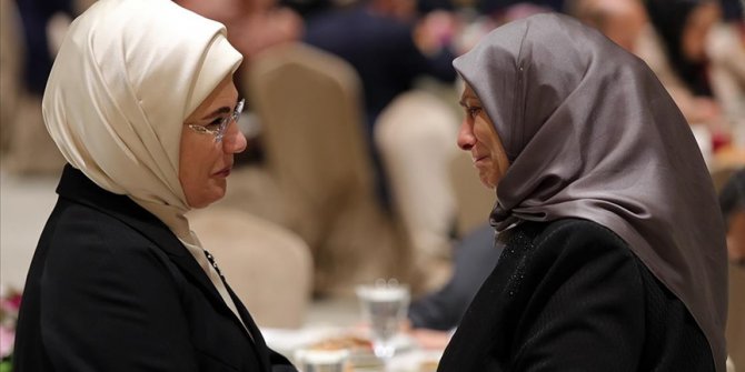 Emine Erdoğan: Şiddeti el ele verip sevgi ve merhameti çoğaltarak yeneceğiz