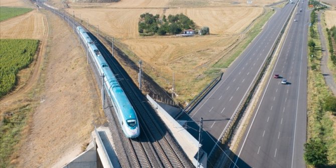 Edirne-İstanbul arası yolculuk süresi hızlı trenle kısalacak
