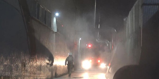 Avcılar'da fabrikada korkutan yangın