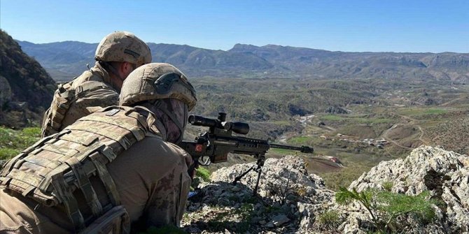 Diyarbakır'da 'Abluka-1 Jandarma Astsubay Kıdemli Çavuş Kadir Aydın' Operasyonu başlatıldı