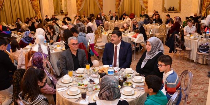 Kahramankazan’da, "Dünya Yetimler Günü"ne özel iftar yemeği programı