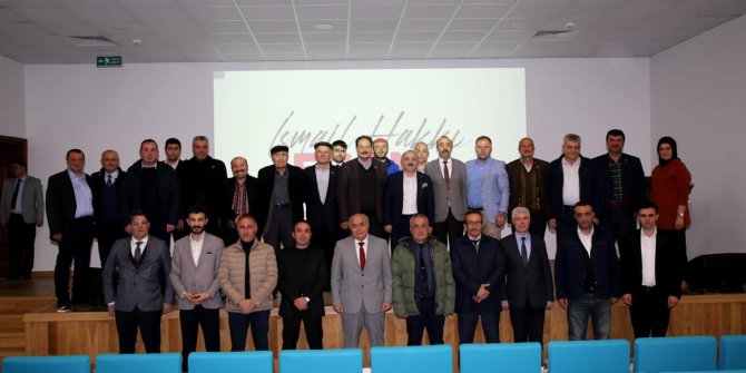 Çankırı Belediye Başkanı İsmail Hakkı Esen, mahalle muhtarları ile bir araya geldi