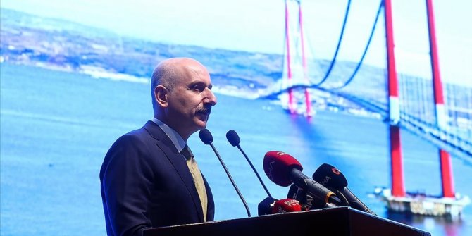 Bakan Karaismailoğlu: Kara yollarında fosil yakıt yerine elektrikli ve alternatif enerji kullanımını artıracağız