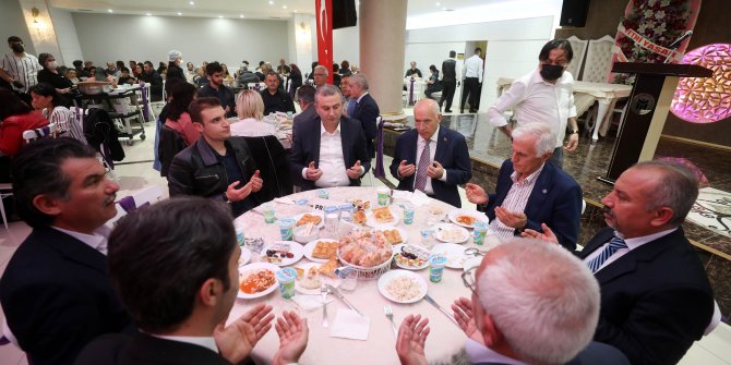 Nevşehirliler Yenimahalle’de iftar yemeğinde buluştu