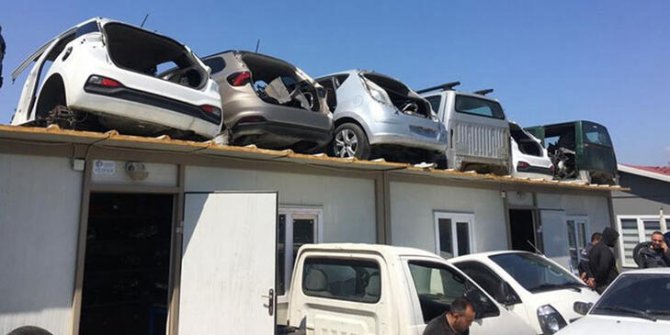 Bursa'da çalıntı ve 'Change' araçları parçalayarak piyasaya süren 8 kişi gözaltına alındı