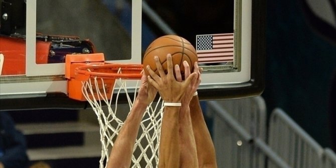 NBA'de 76ers, Raptors karşısında seriyi 3-0 yaptı