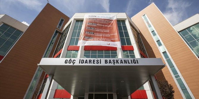 Göç İdaresi Başkanlığından pankartlı bilgilendirme