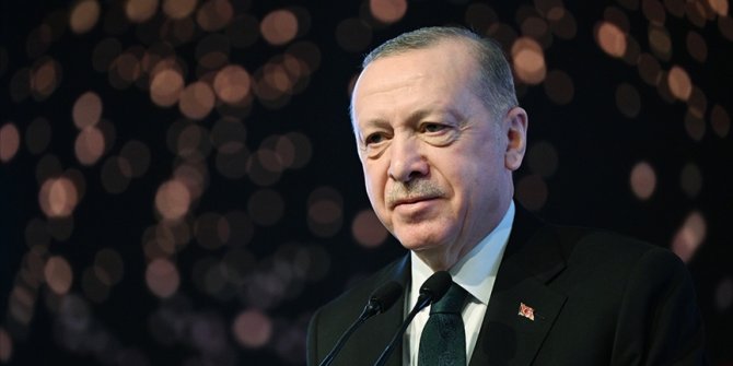 Cumhurbaşkanı Erdoğan'dan Suudi Arabistan'daki ezan yarışması birincisi Muhsin Kara'ya tebrik