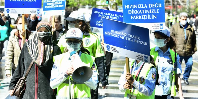 15 Temmuz Kızılay Milli İrade Meydanı’nda geniş kapsamlı trafik denetimi yapıldı