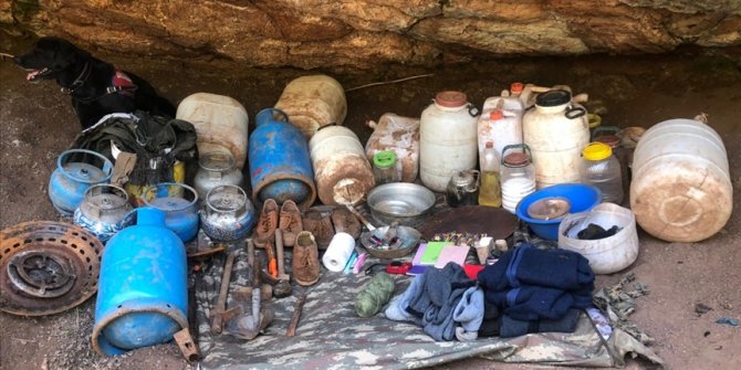 Adıyaman'da PKK'lı teröristlere ait yaşam malzemeleri ele geçirildi