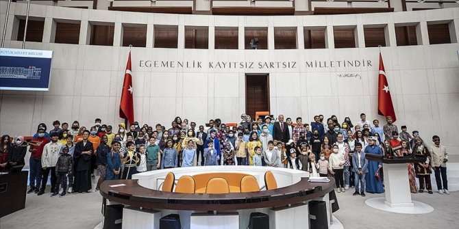 Dünya çocukları TBMM'de