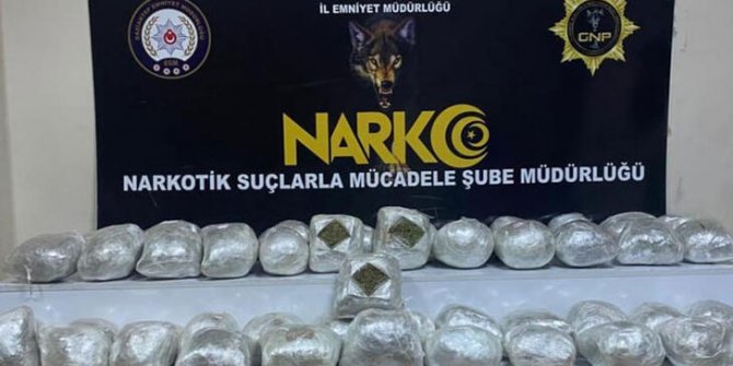Gaziantep'te araçtaki 28 kilo esrara 1 gözaltı