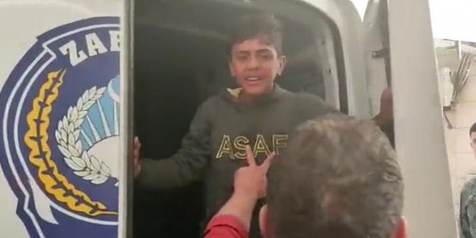 Şanlıurfa’da araca kilitlenen çocuk korumaya alındı; zabıtaya soruşturma