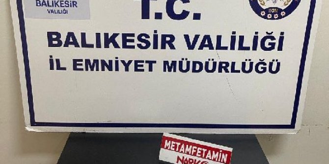 Balıkesir'de uyuşturucu operasyonu: 1'i astsubay 4 kişi tutuklandı