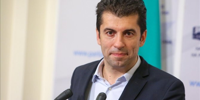 Bulgaristan Başbakanı Petkov bir aylık maaşını Ukrayna’ya silah alınması için bağışladı