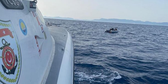 İzmir açıklarında 108 göçmen kurtarıldı, 31 göçmen yakalandı