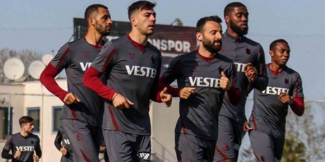 Trabzonspor’da sakatlanan Peres idmanı izledi