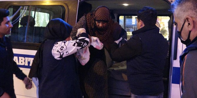 Dilendikleri paralar iç çamaşırı ve bebek arabasından çıktı