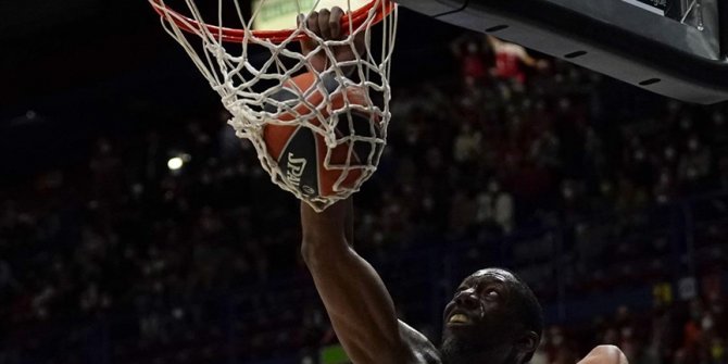 Anadolu Efes yarın Dörtlü Final için sahaya çıkacak