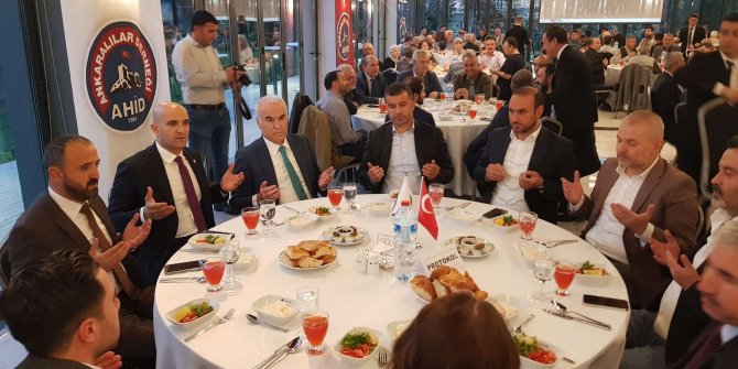 AHİD üyeleri iftar programında buluştu