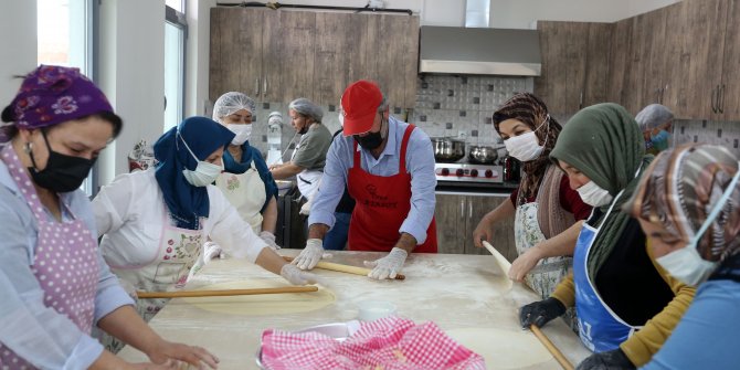 Kursiyerler, Ramazan Bayramı’na özel ikramlıklar hazırladı