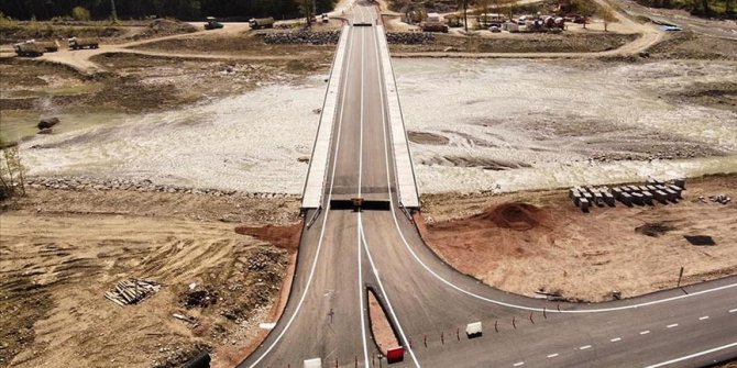 Sinop'ta sel sularının yıktığı İkisu Köprüsü'nün yapımı tamamlandı