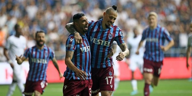 Spor Toto Süper Lig'in 35. haftasında şampiyonluk heyecanı