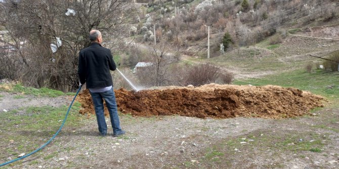 Baharın gelmesi ile birlikte Kızılcahamam'da haşerelerle mücadelesine başladı