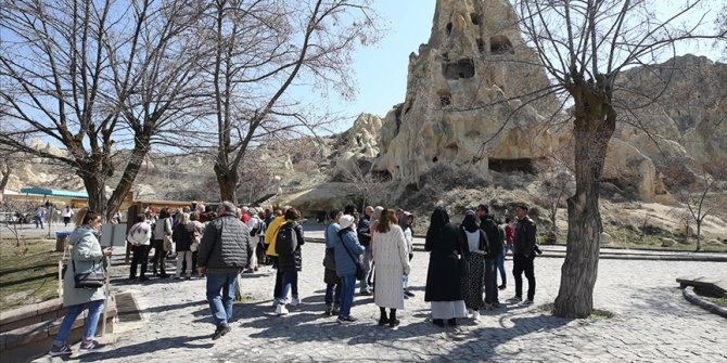 Yılın ilk üç ayında 5 milyar 454 milyon 488 bin dolar turizm geliri elde edildi