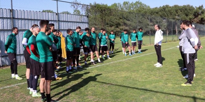 Sakaryaspor'da şampiyonluk sevinci yaşanıyor