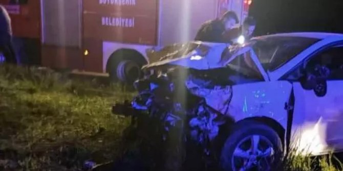 Sakarya’da otomobil ile hafif ticari aracın çarpışması sonucu 9 kişi yaralandı