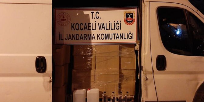Kocaeli’de 1400 litre kaçak etil alkol ele geçirildi