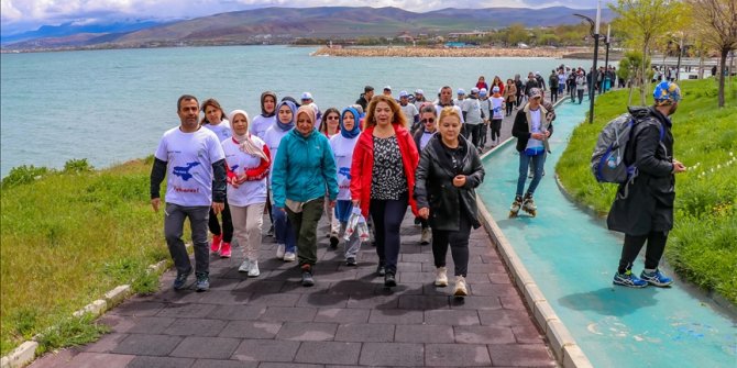 Kadınlar, Van Gölü için 430 kilometre yürüyecek