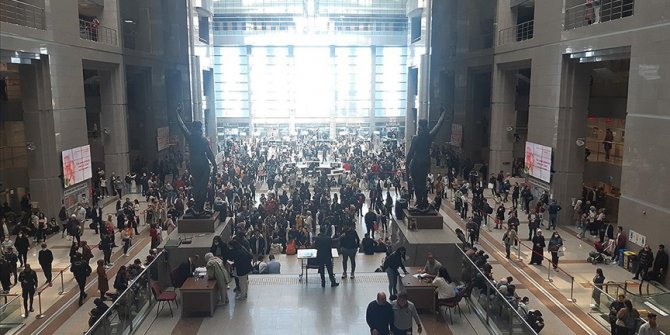 İstanbul Adliyesi'nde icra ve zabıt katipliği sınavı yoğunluğu