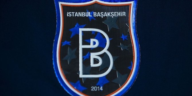 Medipol Başakşehir, Kongolu futbolcu Nzaba'yı 3 yıllığına renklerine bağladı