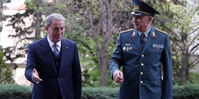Milli Savunma Bakanı Akar, Kazakistanlı mevkidaşı ile görüştü