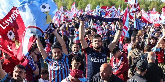 Trabzonspor'un şampiyonluk kutlama ve kupa töreni biletleri yarın satışa çıkacak