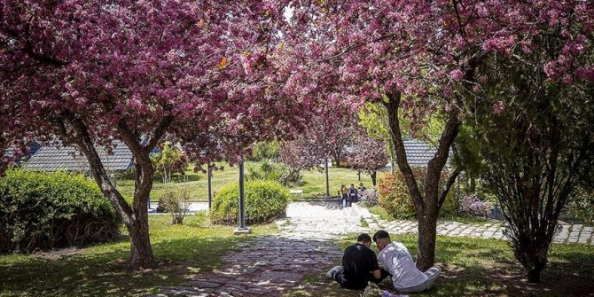 Türkiye'de son yarım asrın en sıcak beşinci nisan ayı yaşandı