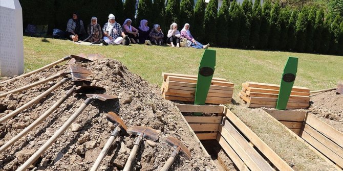 Bosna Savaşı'nın 4 kurbanı daha toprağa verildi