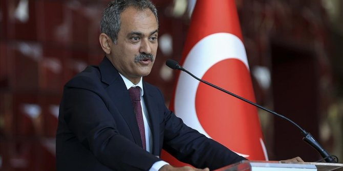 Bakan Özer: Yeni öğretim yılı itibarıyla tiyatro ve sahne sanatları alanlarında da eğitim verilmeye başlanacak