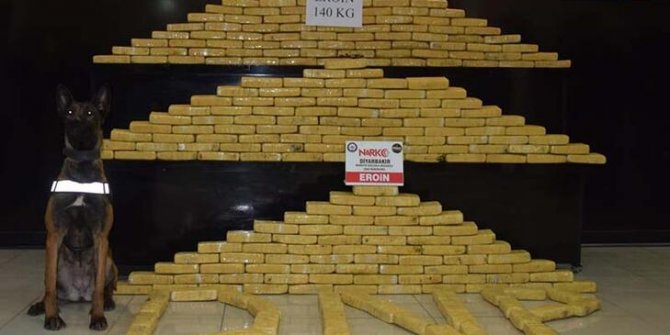 140 kilo eroinle yakalanan TIR şoförü: Para tatlı geldi
