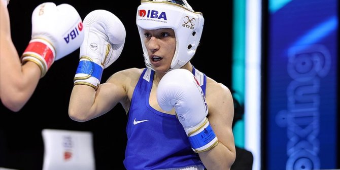 Dünya Kadınlar Boks Şampiyonası'nda milli sporcu Ayşe Çağırır, bronz madalyayı garantiledi