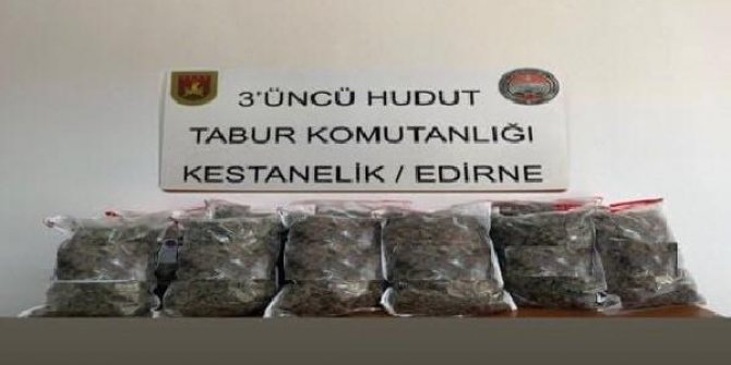 Edirne ve Van'da 54 kilo esrar ele geçirildi