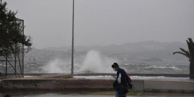 Kuzey Ege Denizi'nde fırtına uyarısı