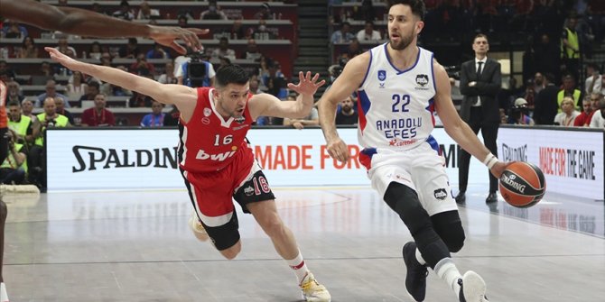 Anadolu Efes, Avrupa'da üst üste ikinci kez zirveye çıkmanın peşinde